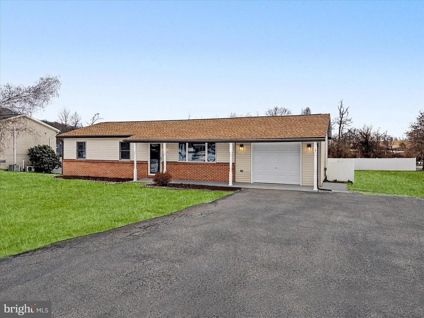 207 Steves Lane