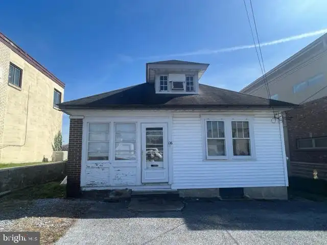 1126 E Chocolate Avenue, Hershey, PA, 17033
