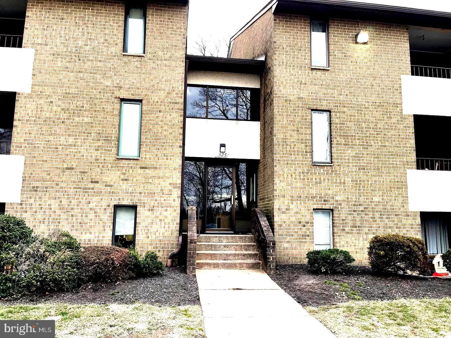 527 Florida Avenue Unit 103