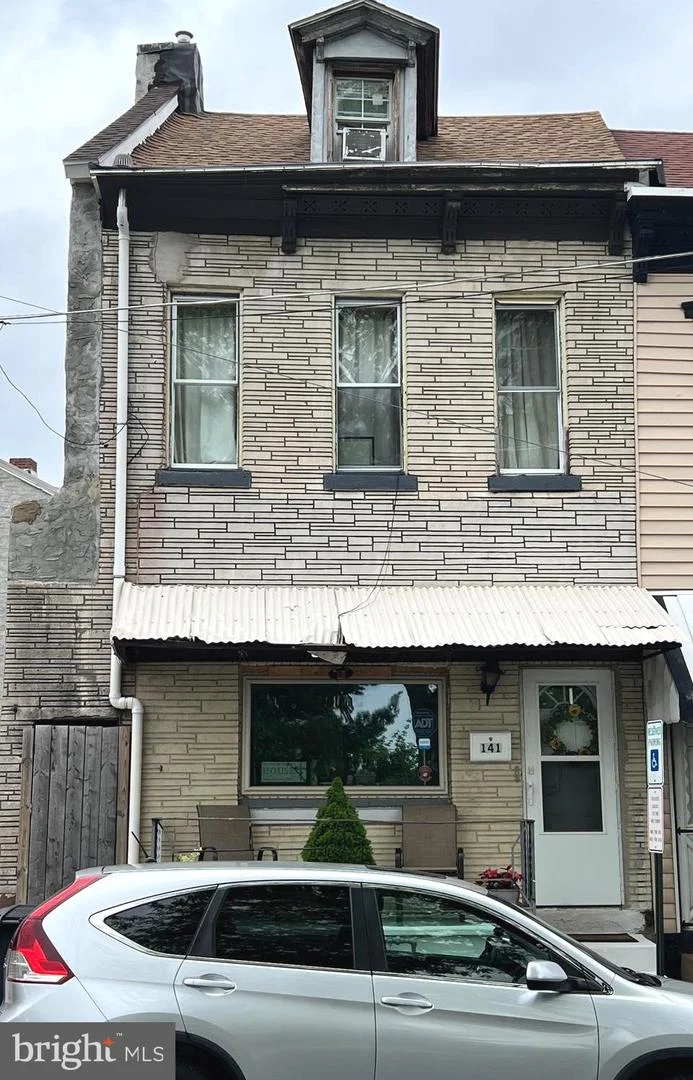 141 Schuylkill Avenue