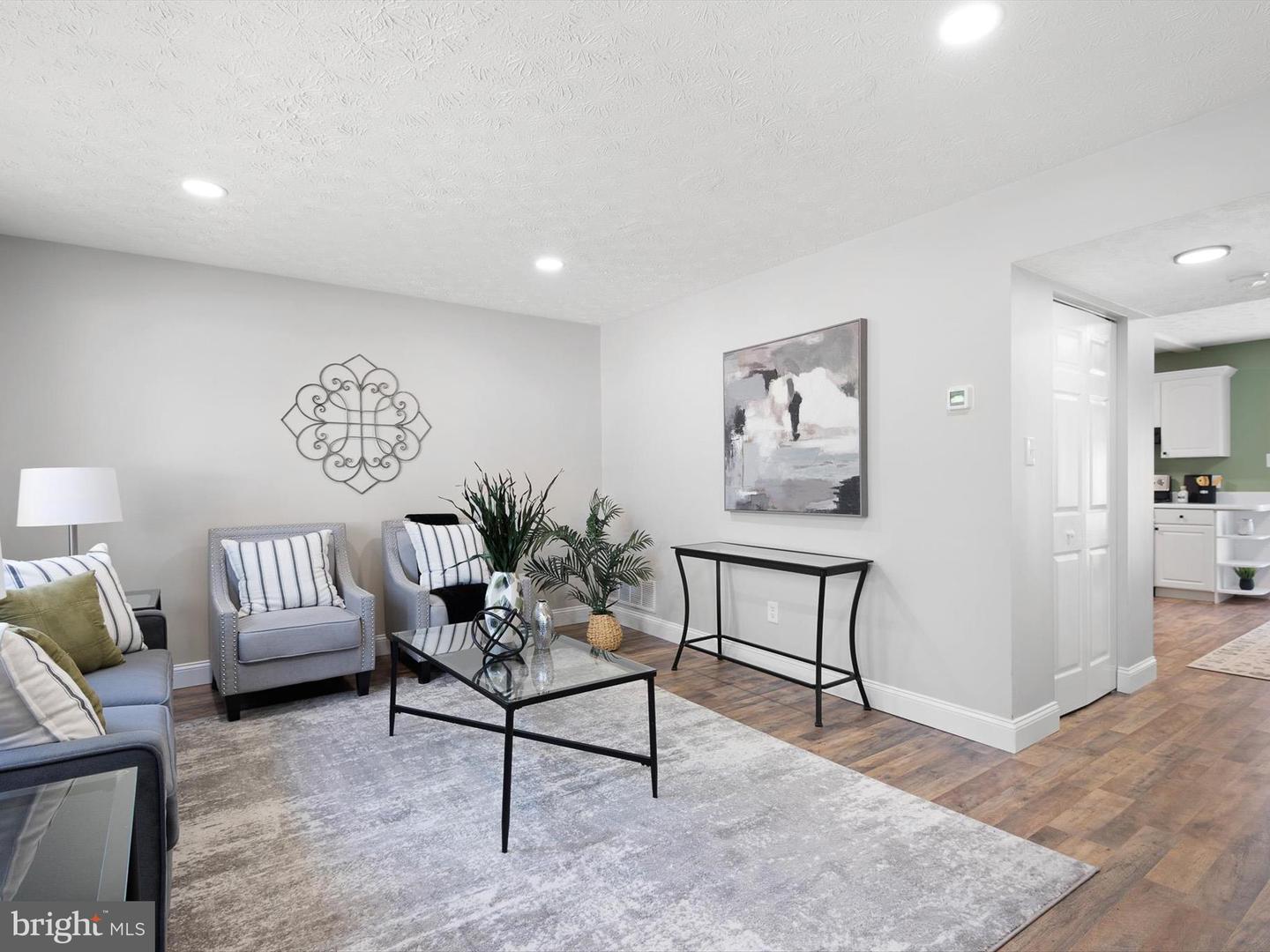 Photo 8 of 20 of 39 Transom Ct townhome