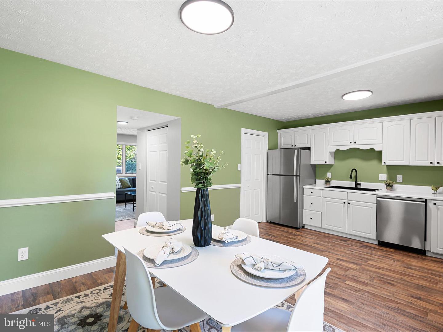 Photo 4 of 20 of 39 Transom Ct townhome