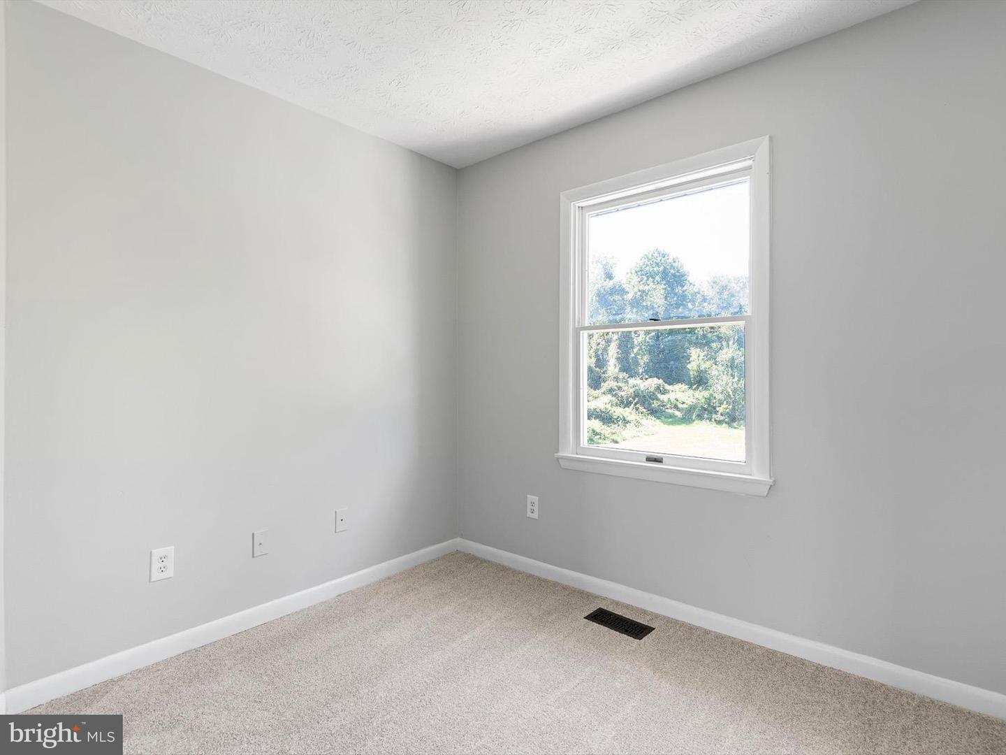 Photo 15 of 20 of 39 Transom Ct townhome