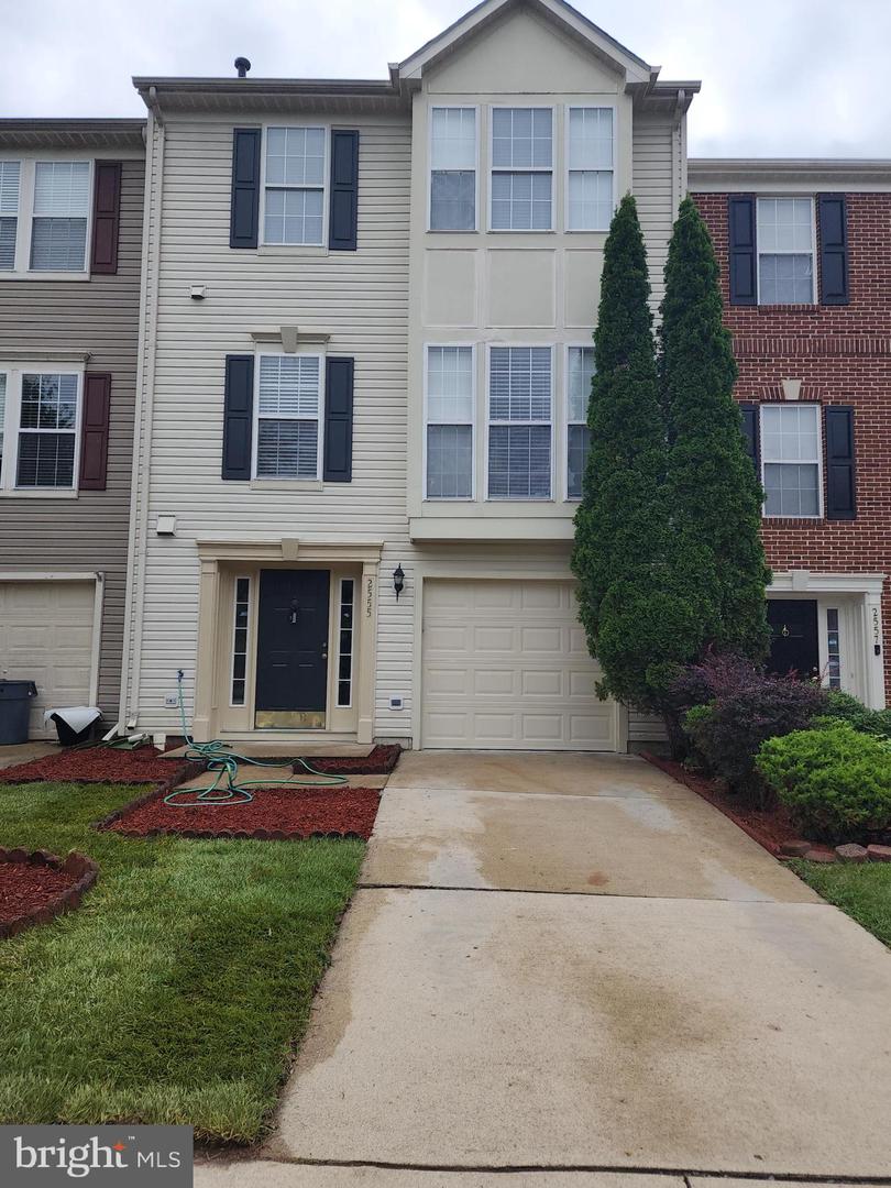 Photo 2 of 47 of 2555 Sylvan Moor Ln townhome