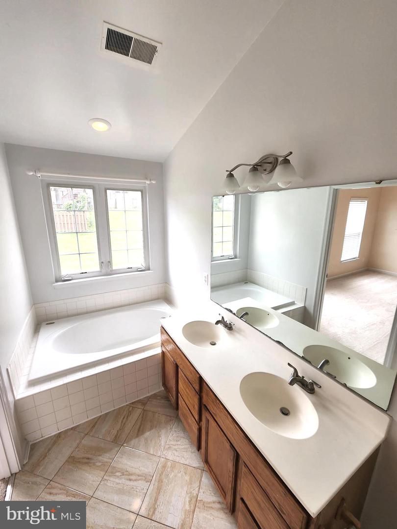 Photo 14 of 47 of 2555 Sylvan Moor Ln townhome