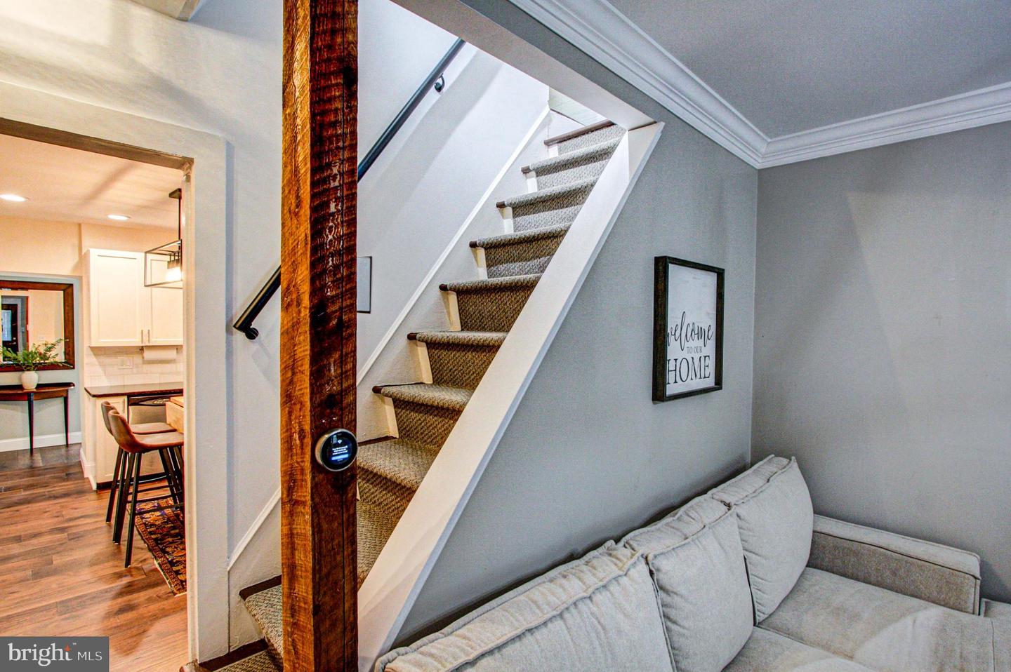 Photo 9 of 38 of 649 Summit St townhome