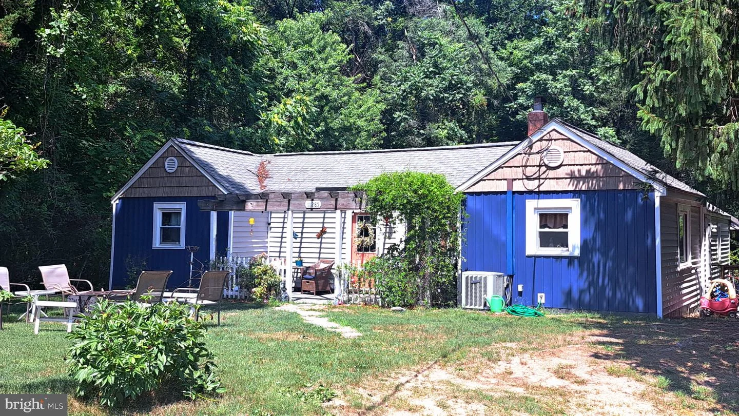 11285 Pine Hill Road