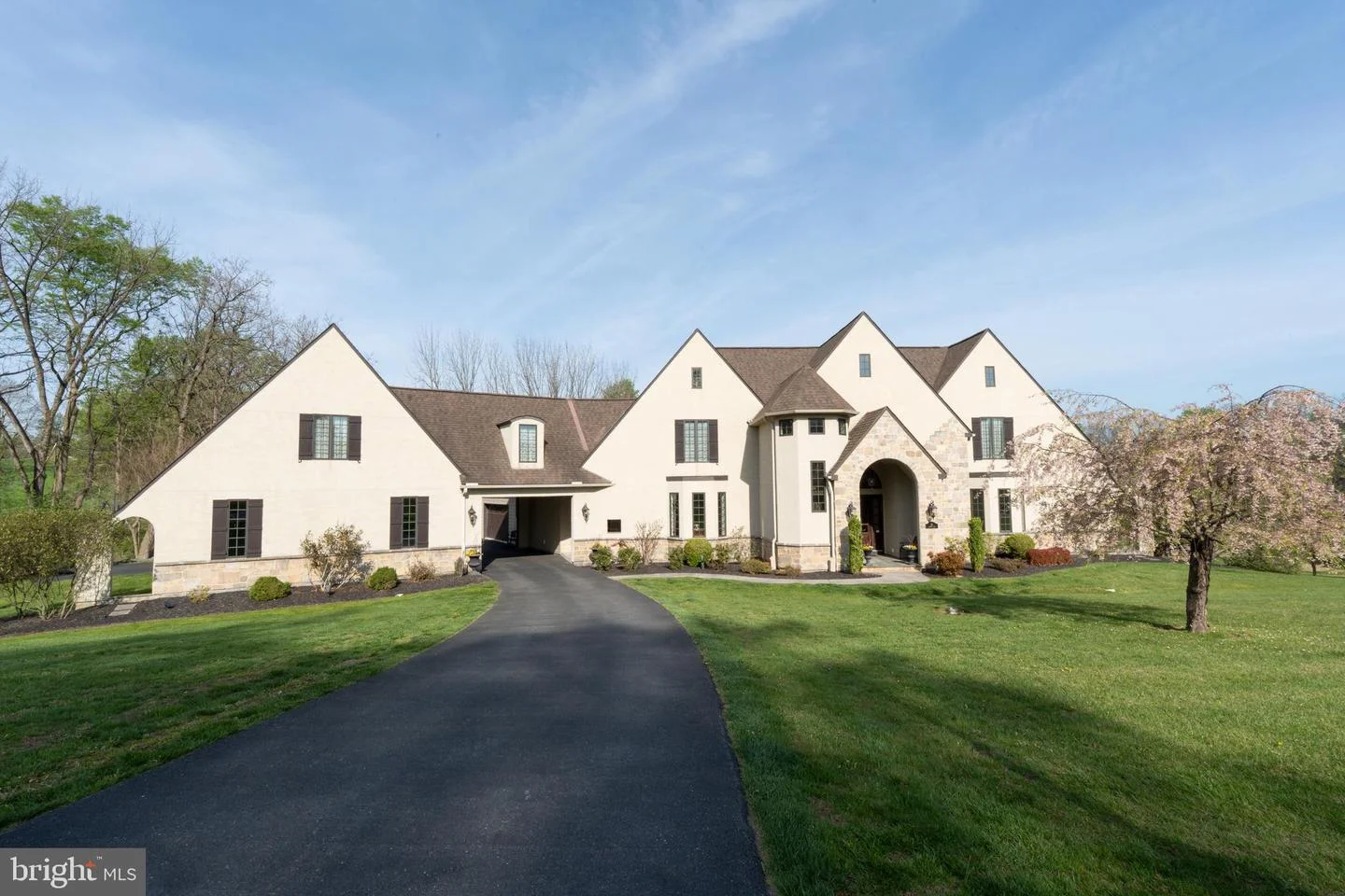 2795 Southwick Drive