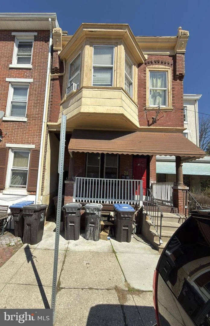 21 W Chestnut Street
