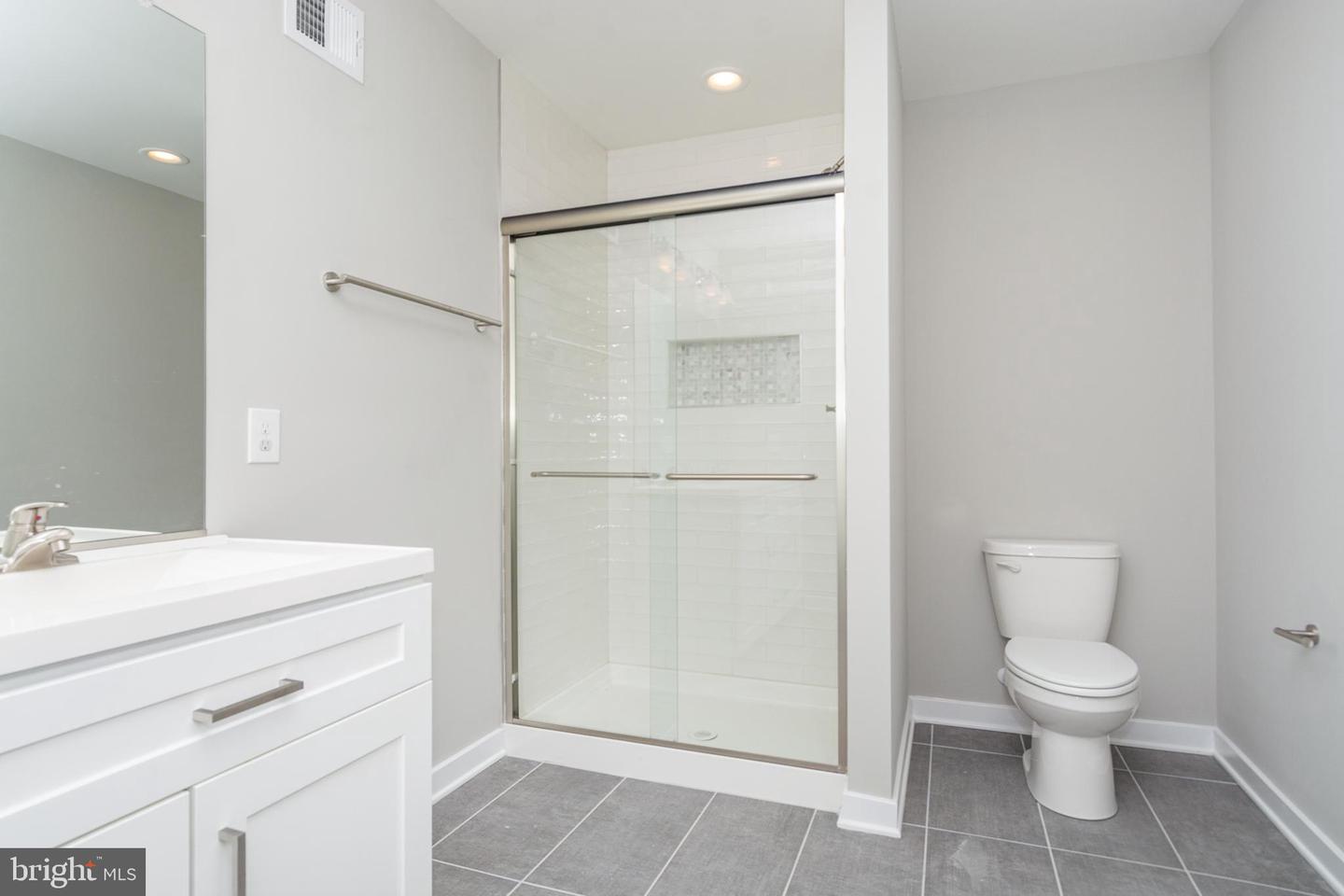 Photo 25 of 41 of 843 Harlem Ave townhome