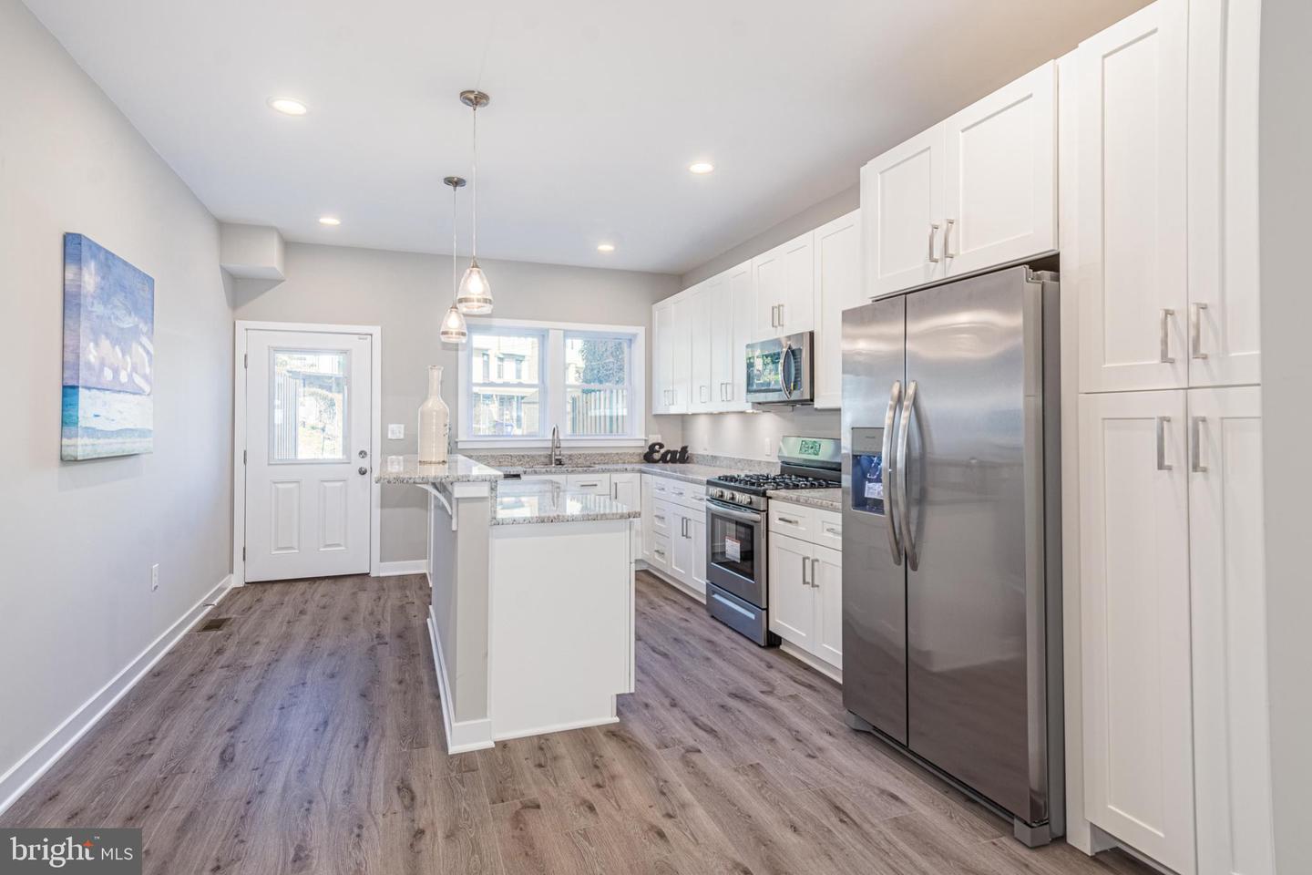 Photo 10 of 41 of 843 Harlem Ave townhome