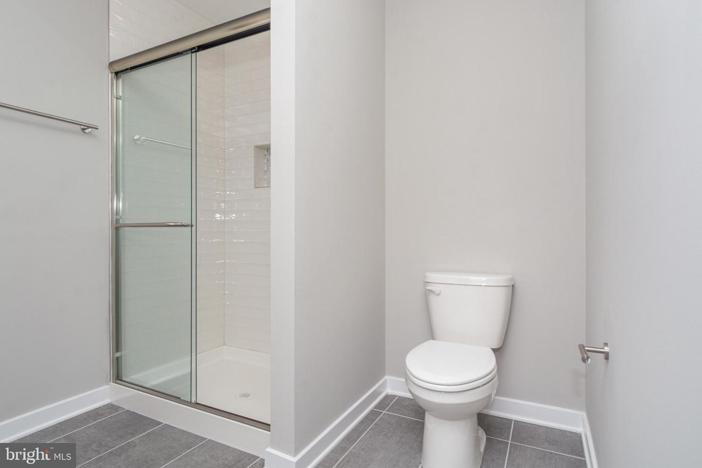 Photo 23 of 41 of 843 Harlem Ave townhome