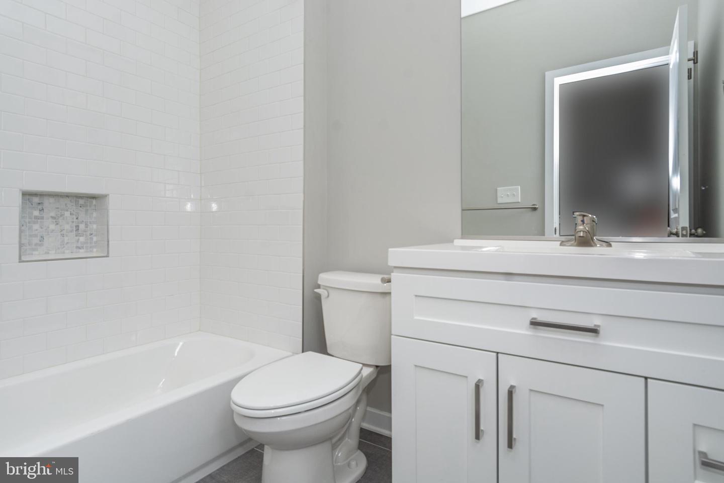 Photo 28 of 41 of 843 Harlem Ave townhome