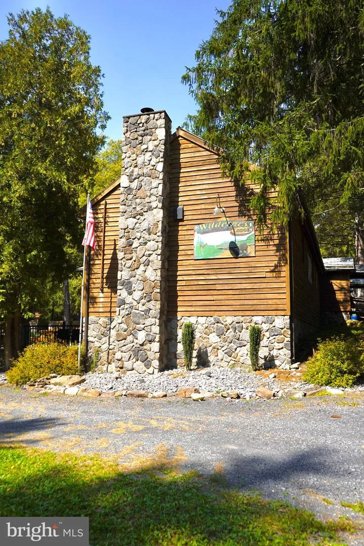 20 Jack Pine Circle