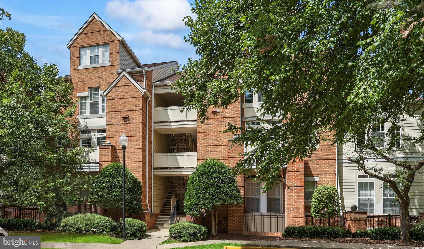 View Reston, VA 20194 condo