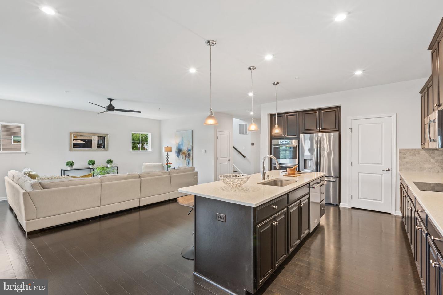 Photo 18 of 78 of 131 Limpkin Ave house