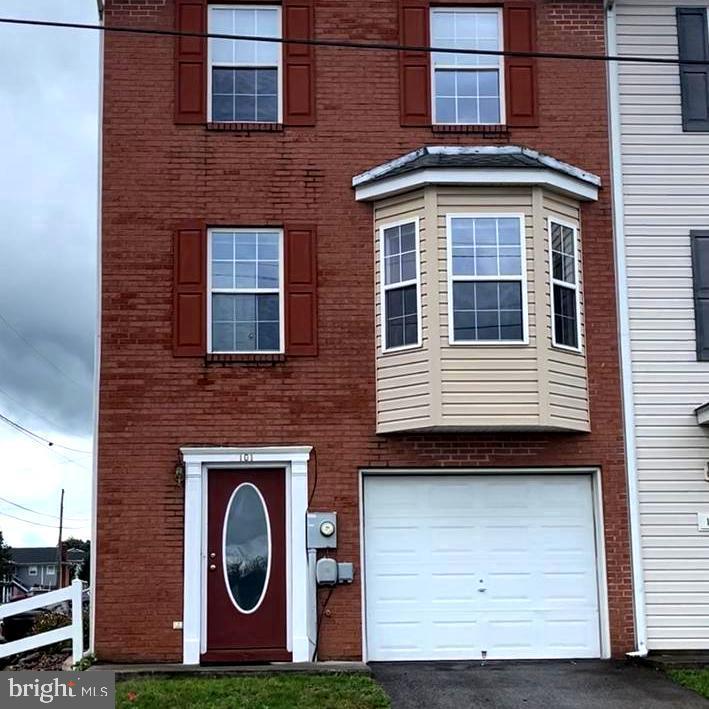 View Ranson, WV 25438 townhome