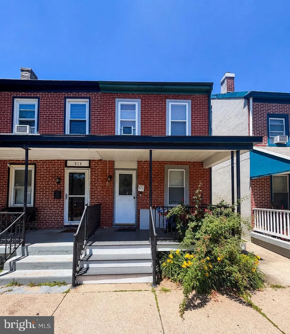 521 E Barnard Street