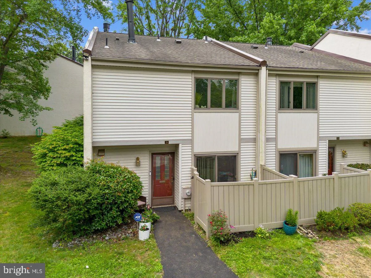 24 Twin Brooks Drive