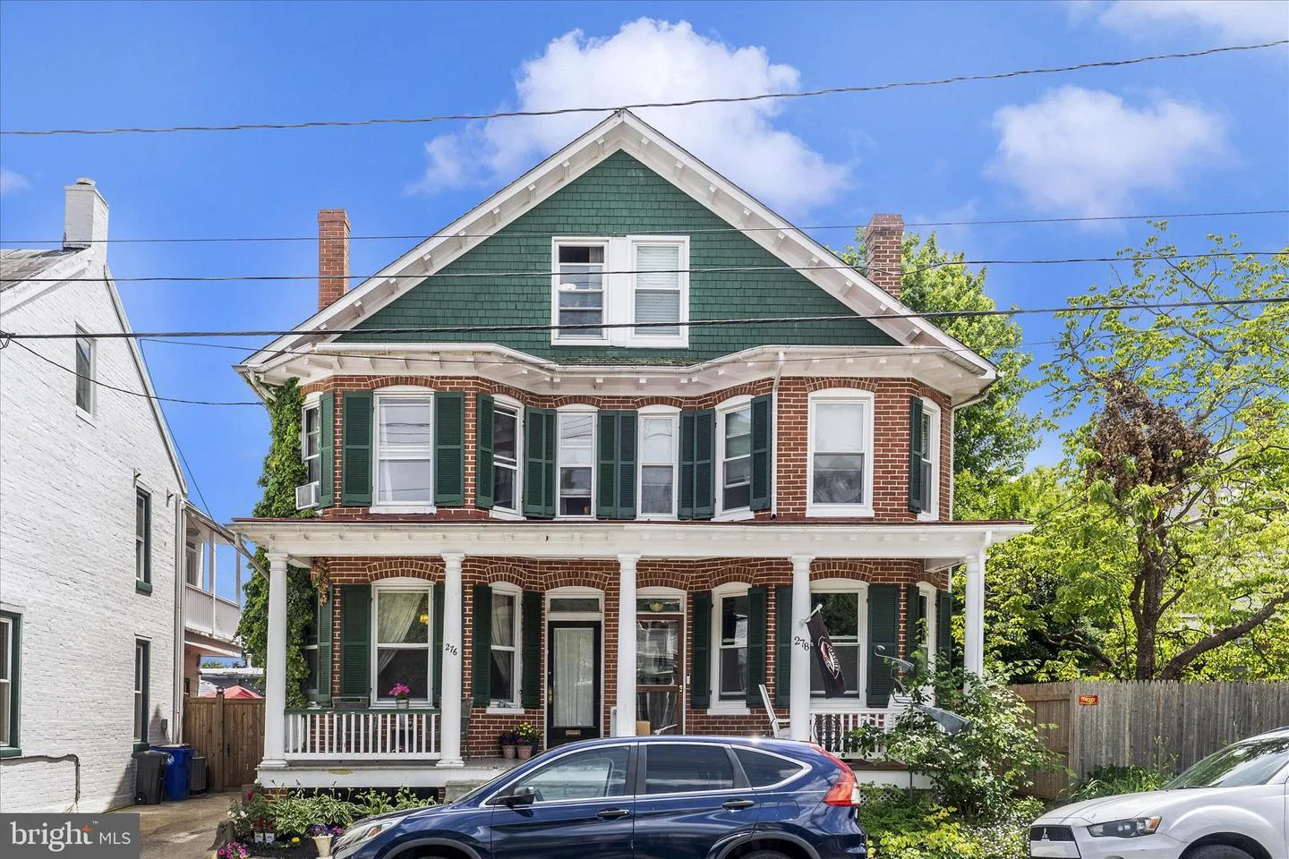 276 W 5th Street