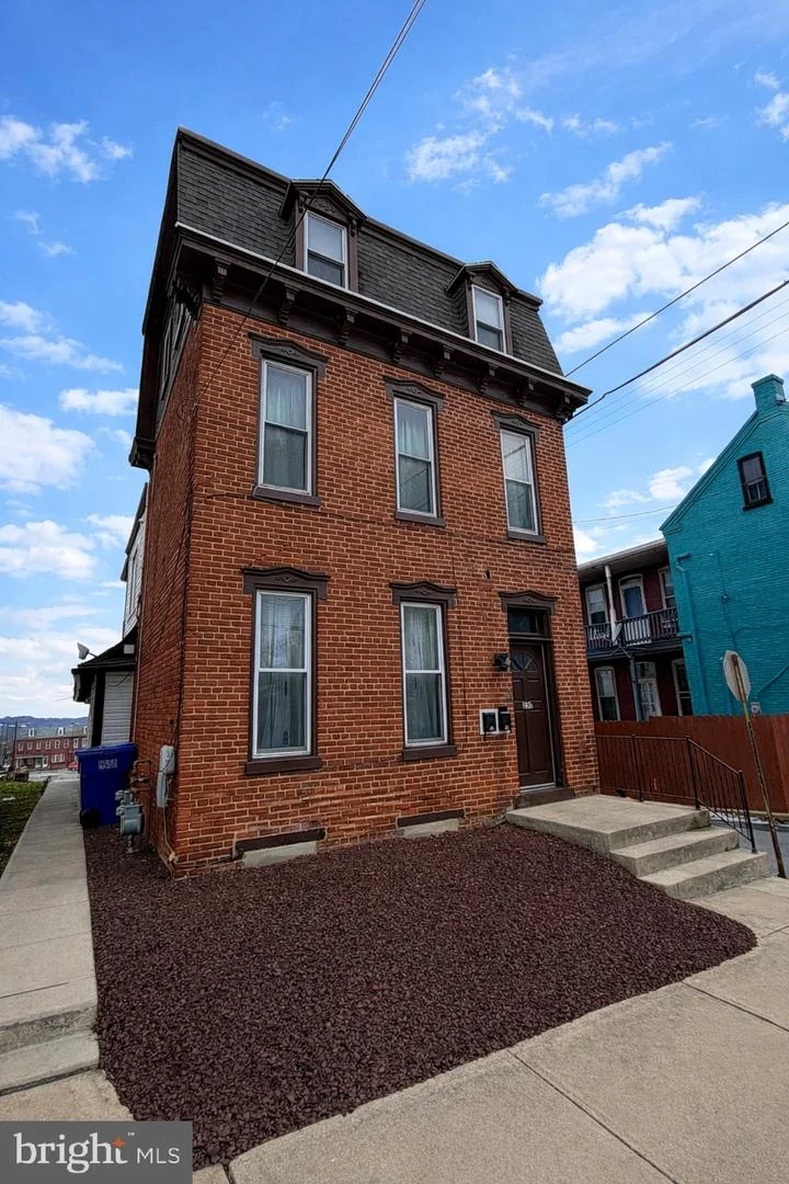 230 N 3rd Street