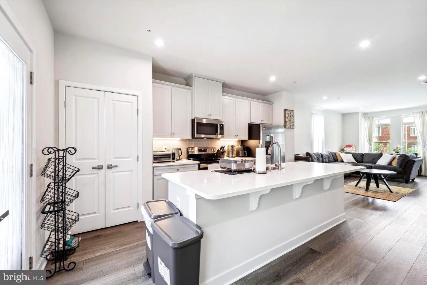 Photo 12 of 25 of 2801 Battersea Lake Loop townhome