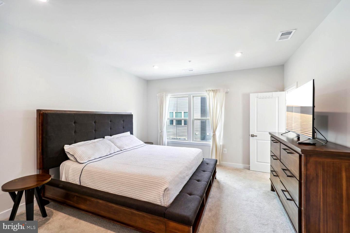 Photo 17 of 25 of 2801 Battersea Lake Loop townhome