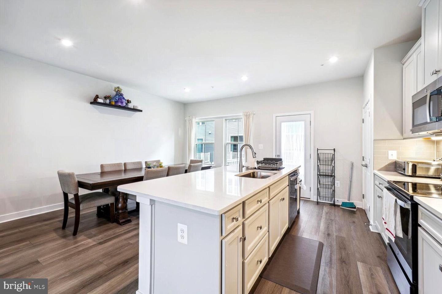Photo 10 of 25 of 2801 Battersea Lake Loop townhome