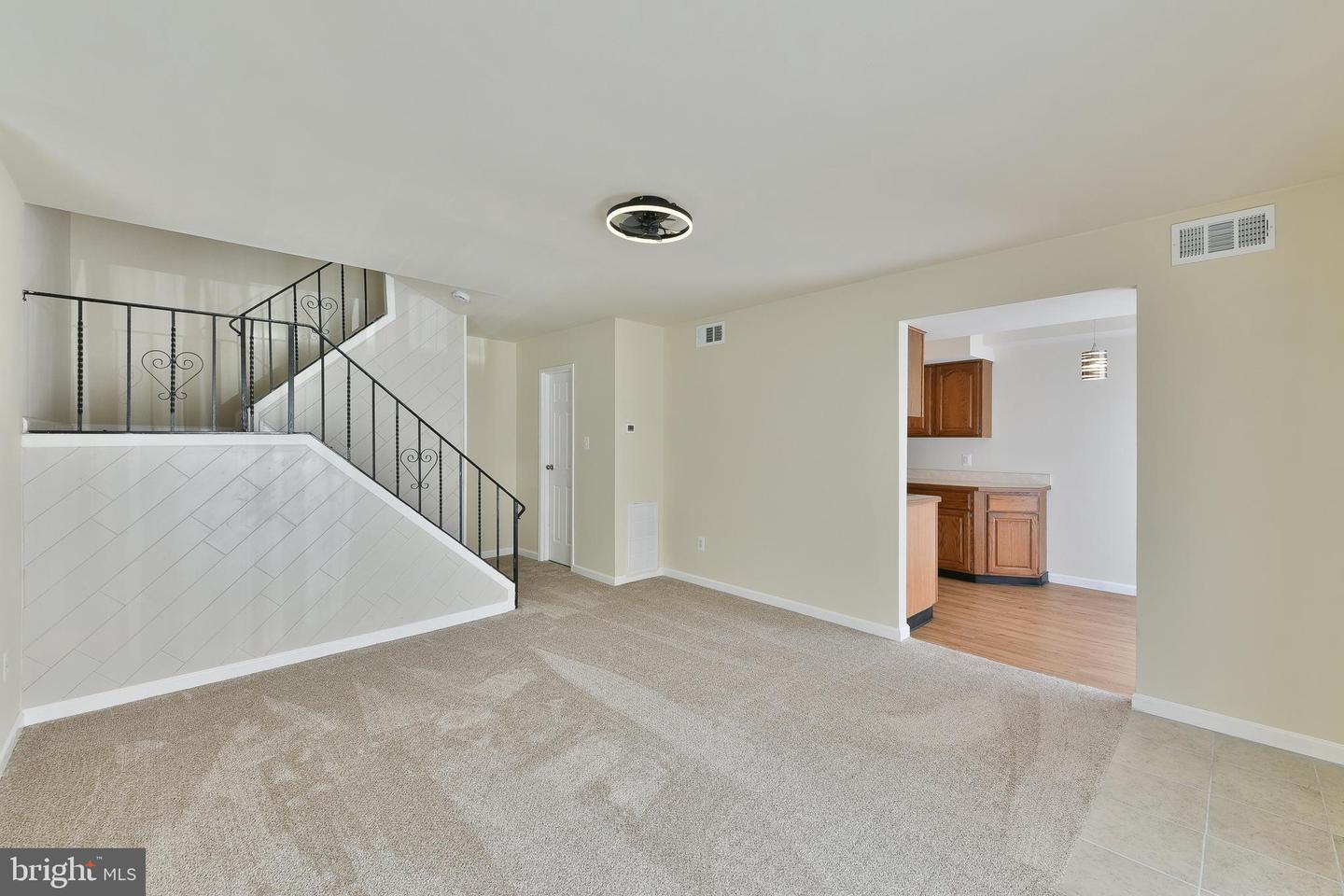Photo 2 of 20 of 419 Brandywine Ct townhome