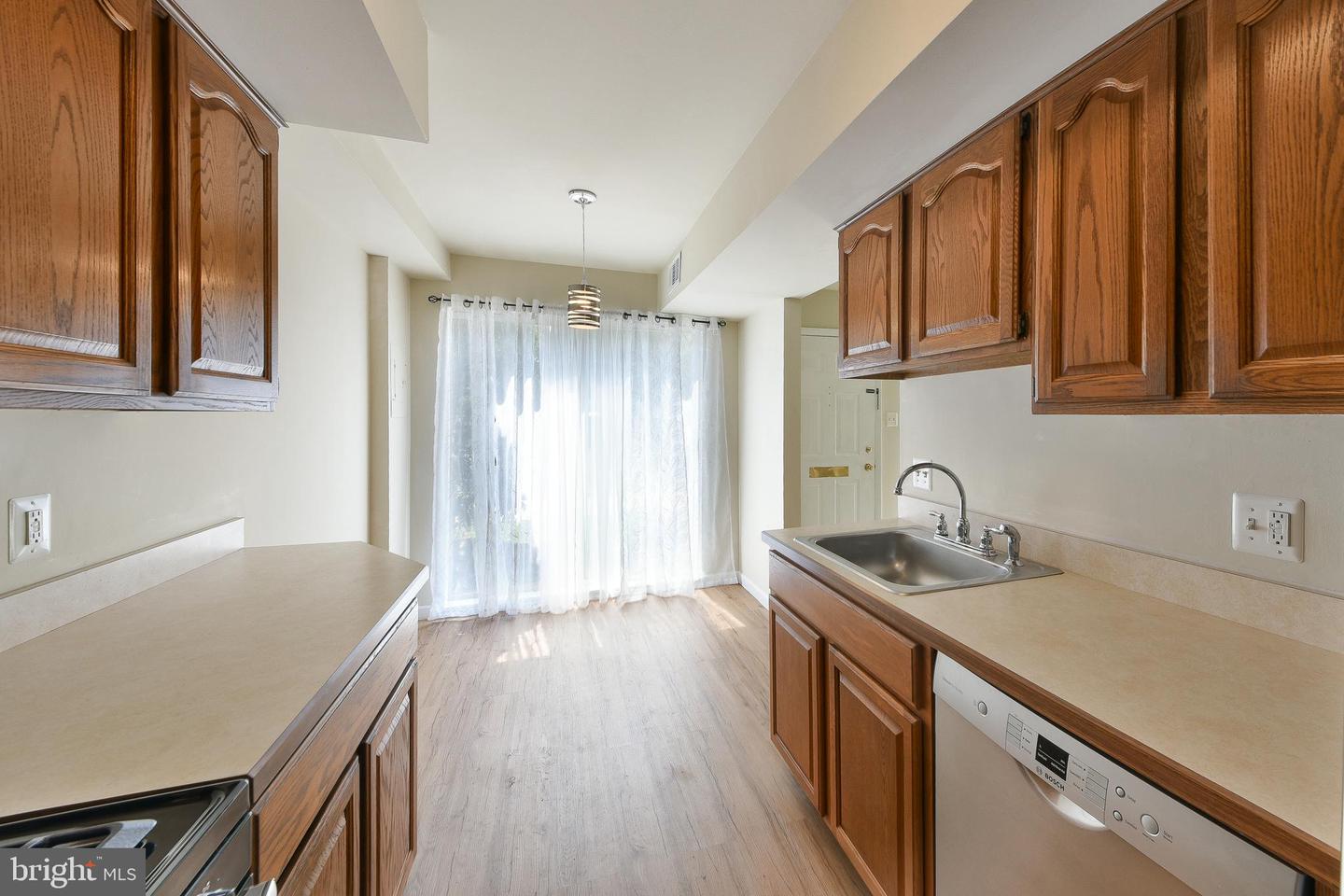 Photo 10 of 20 of 419 Brandywine Ct townhome