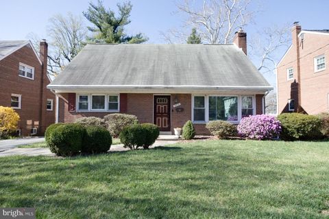 Single Family Residence in Silver Spring MD 8802 2nd AVENUE.jpg