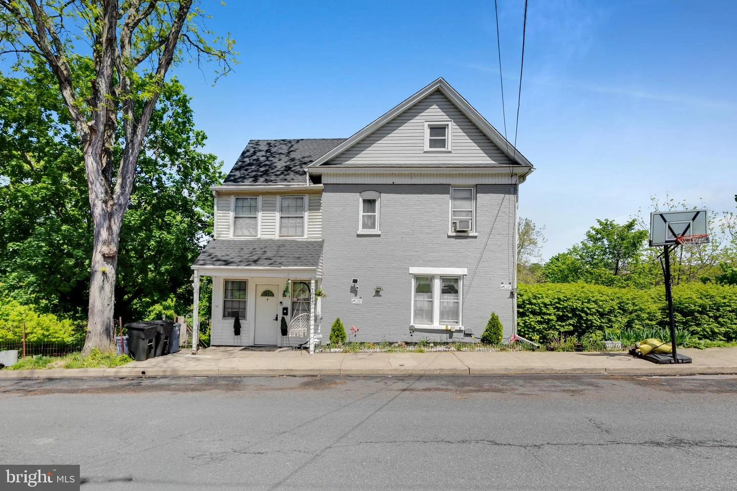 1043 W Nesquehoning Street, Easton, PA, 18042