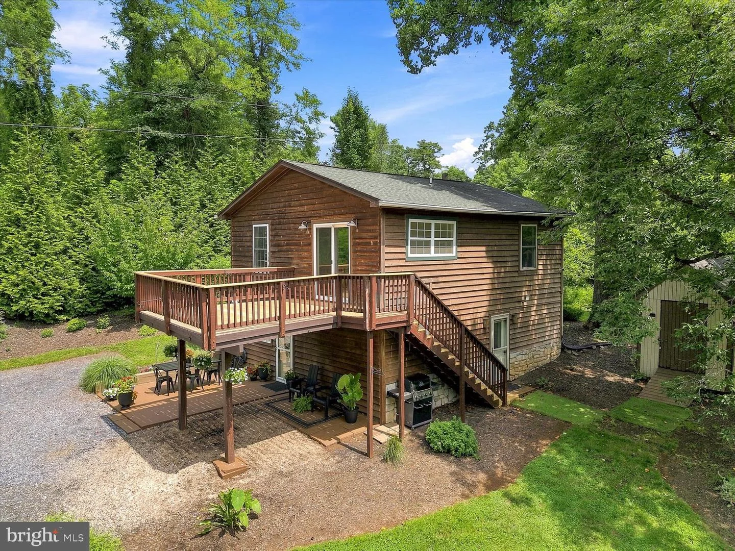 32 Parnassus Road, Linden, VA, 22642