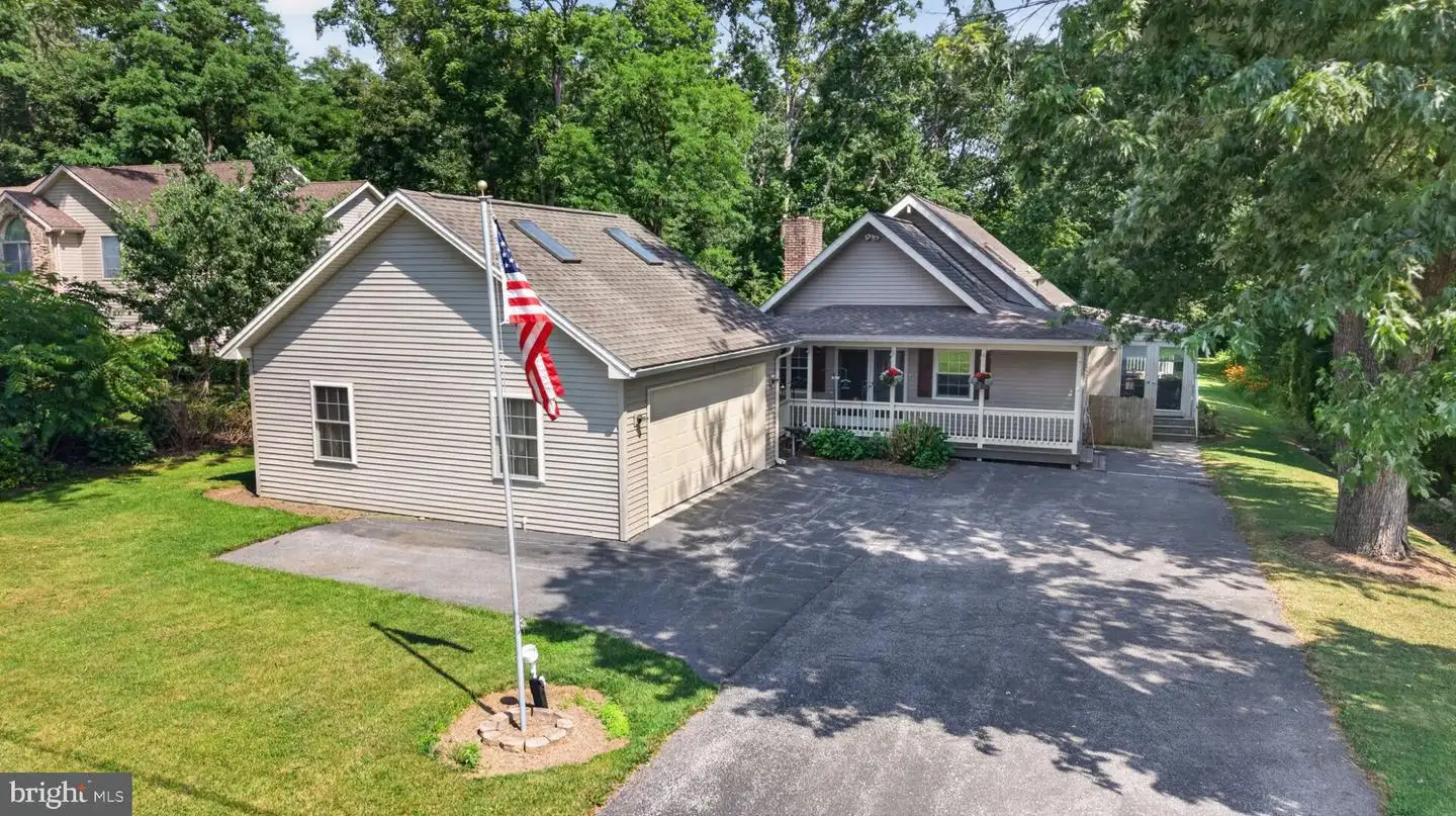 15 Howard Drive, East Berlin, PA, 17316