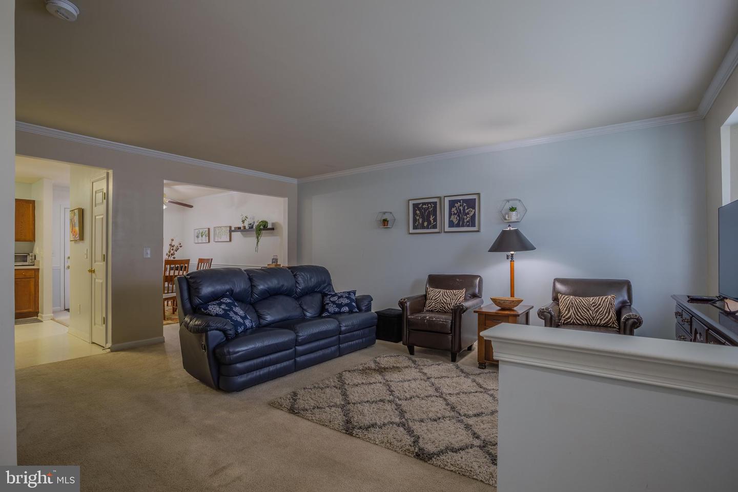 Photo 5 of 34 of 807 Desota Way townhome