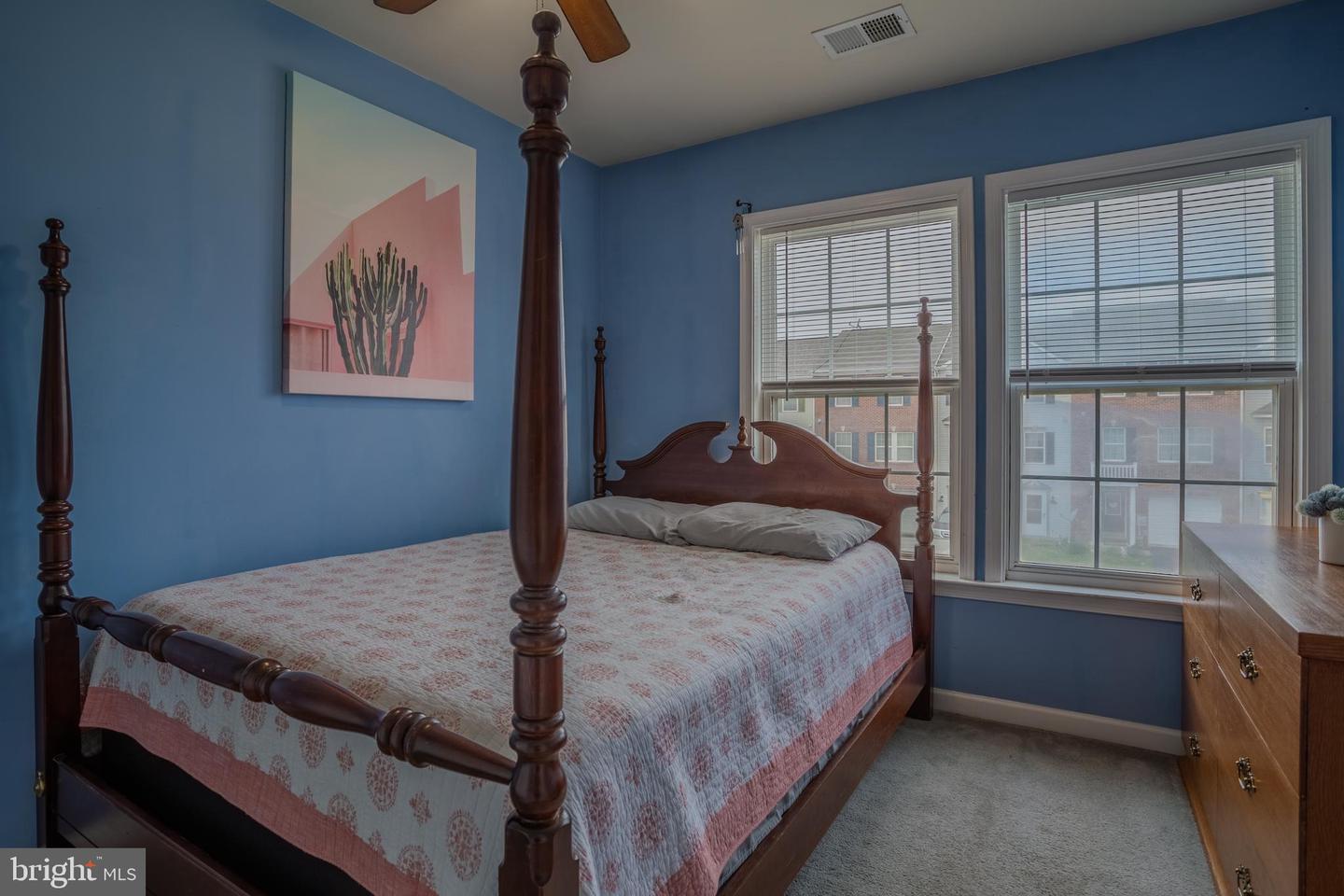 Photo 19 of 34 of 807 Desota Way townhome
