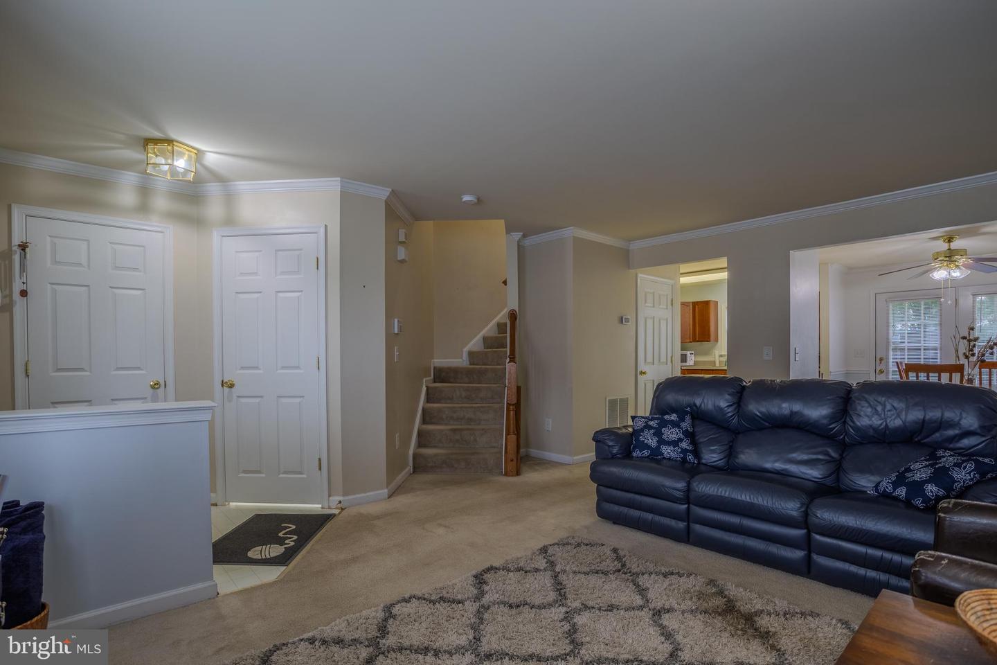 Photo 4 of 34 of 807 Desota Way townhome