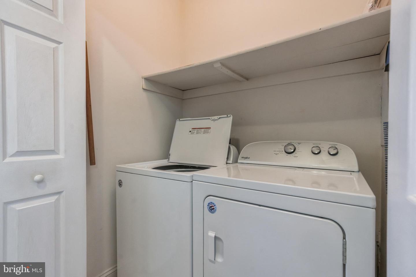 Photo 14 of 31 of 122 Dulles St townhome