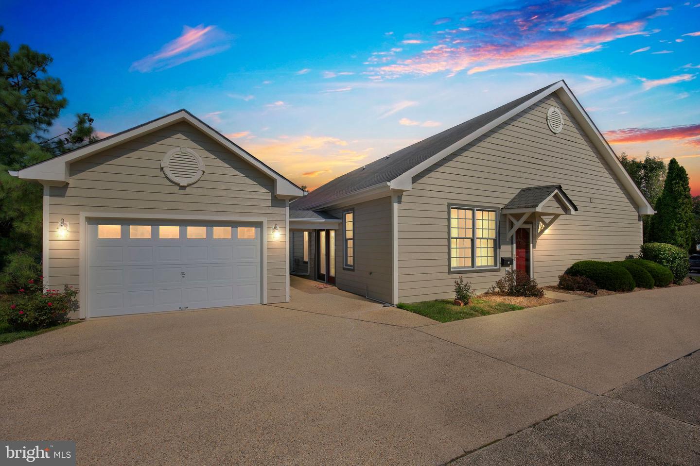 View la Plata, MD 20646 townhome