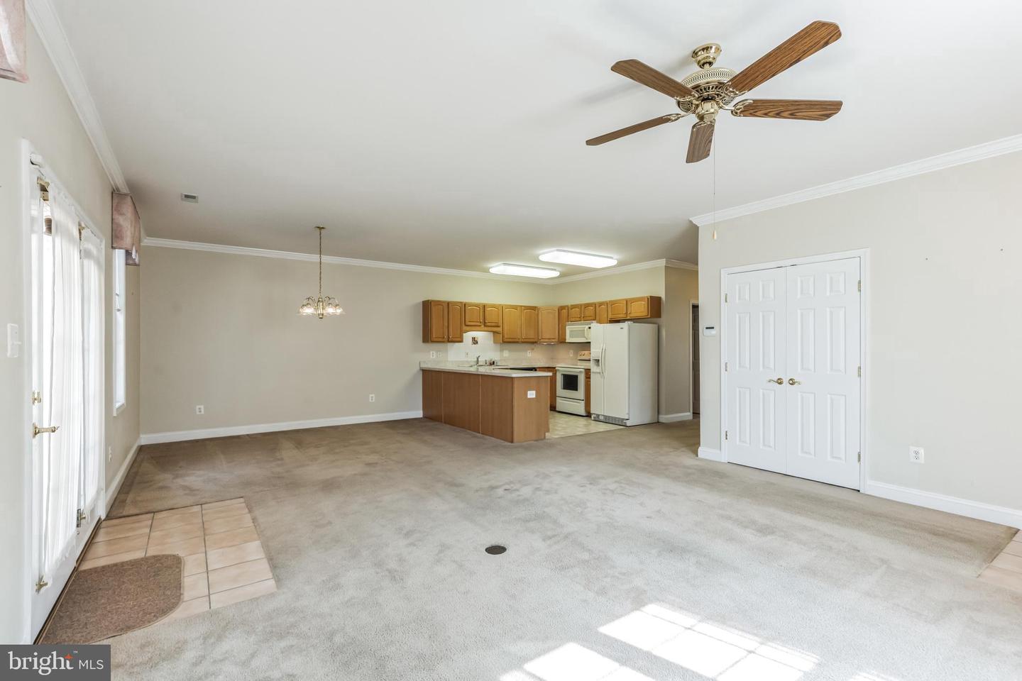 Photo 5 of 31 of 122 Dulles St townhome