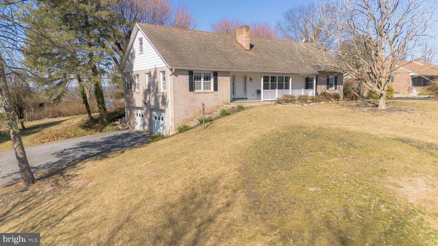 470 Overhill Drive