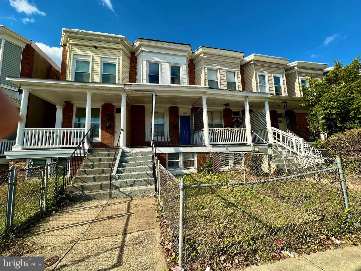 3218 W Belvedere Avenue