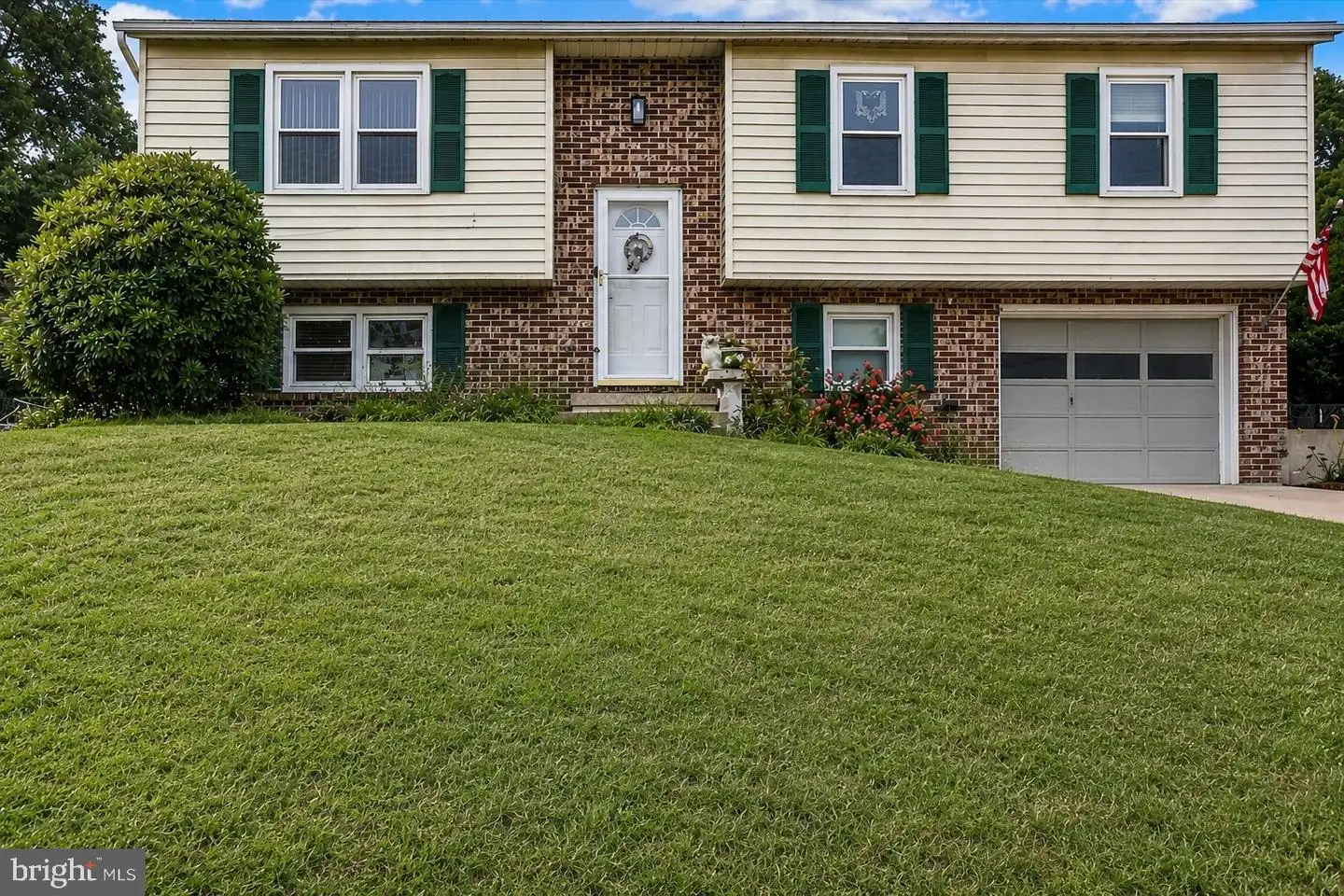 6255 Warren Avenue, Harrisburg, PA, 17112