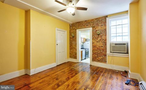 Townhouse in Trenton NJ 410 Market STREET 4.jpg