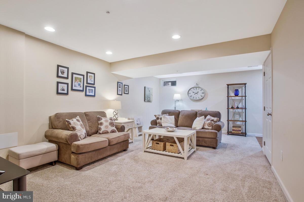 Photo 11 of 47 of 7875 Ivy Ter #5 townhome