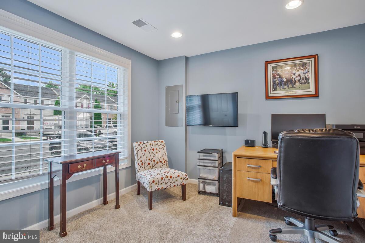 Photo 8 of 47 of 7875 Ivy Ter #5 townhome