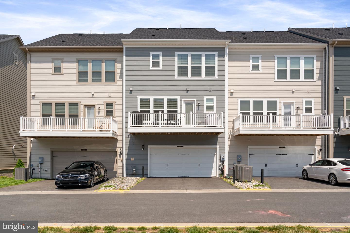 Photo 39 of 77 of 1765 Cottonwood Grove Rd townhome