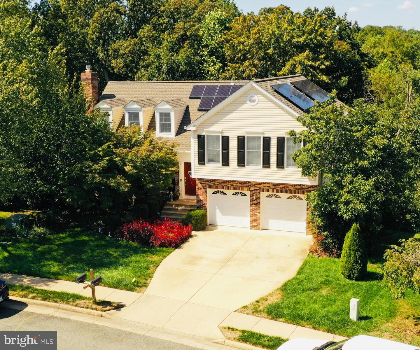 30 Bridgeport Circle