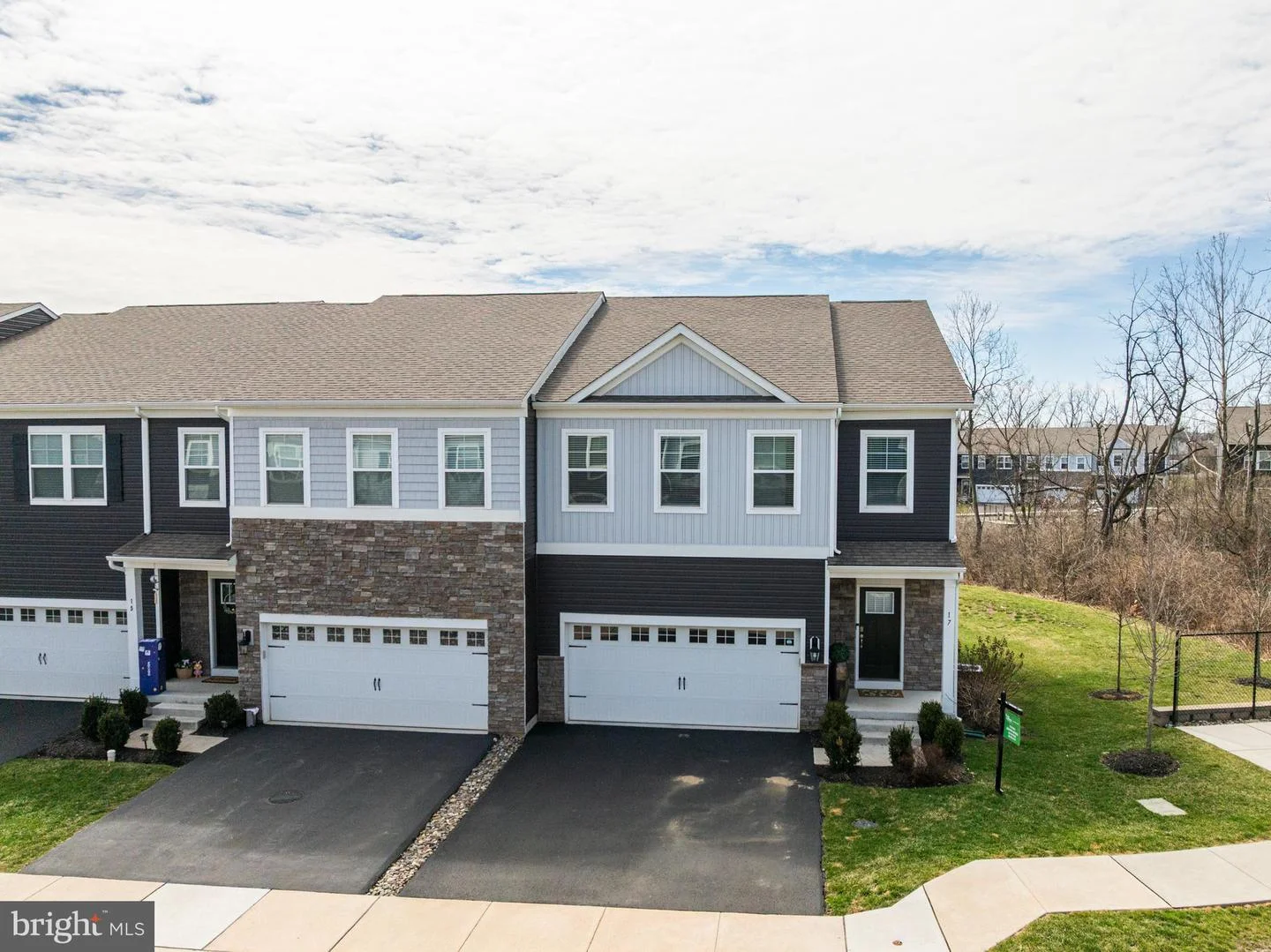 17 Egret Way