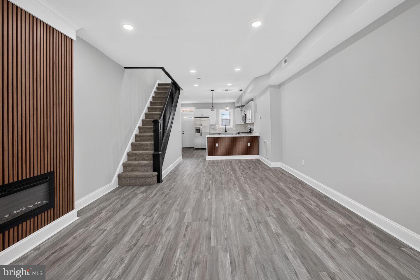 2605 E Hoffman Street, Baltimore, MD, 21213